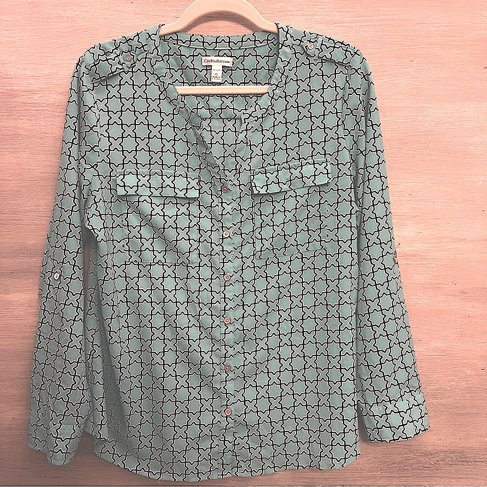 Croft & Barrow Aqua Quatrefoil Block Print Button Down Blouse Petite Large LN